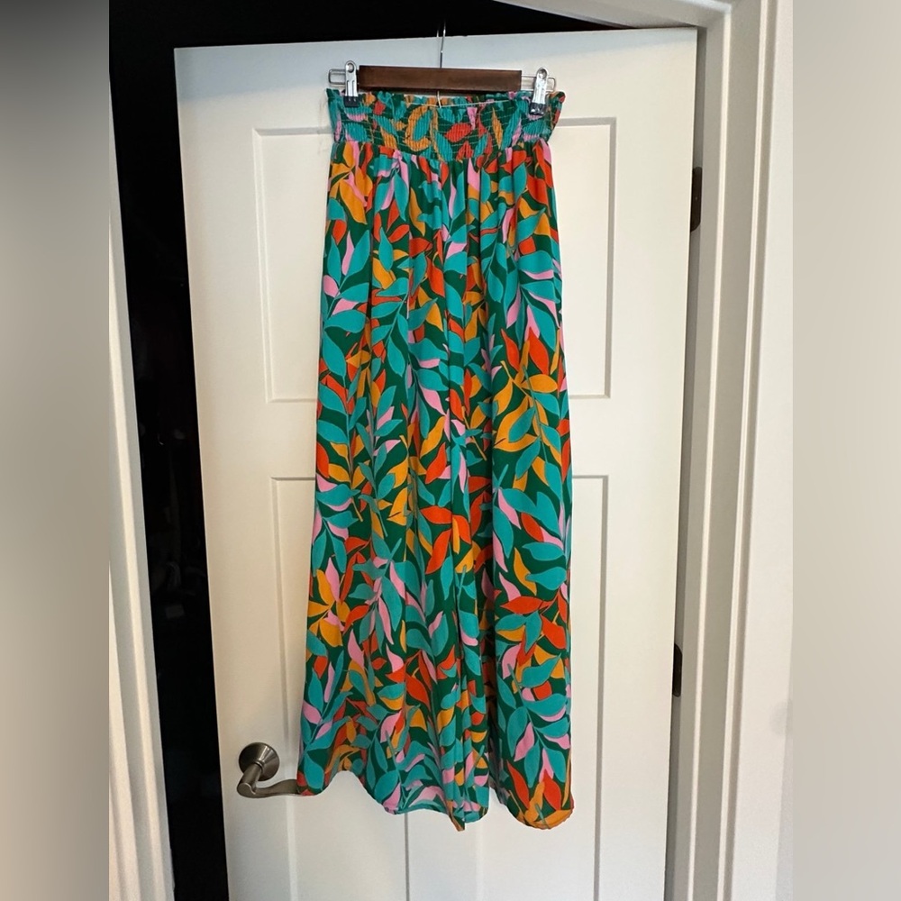 Haptics wide leg beach style pants Medium